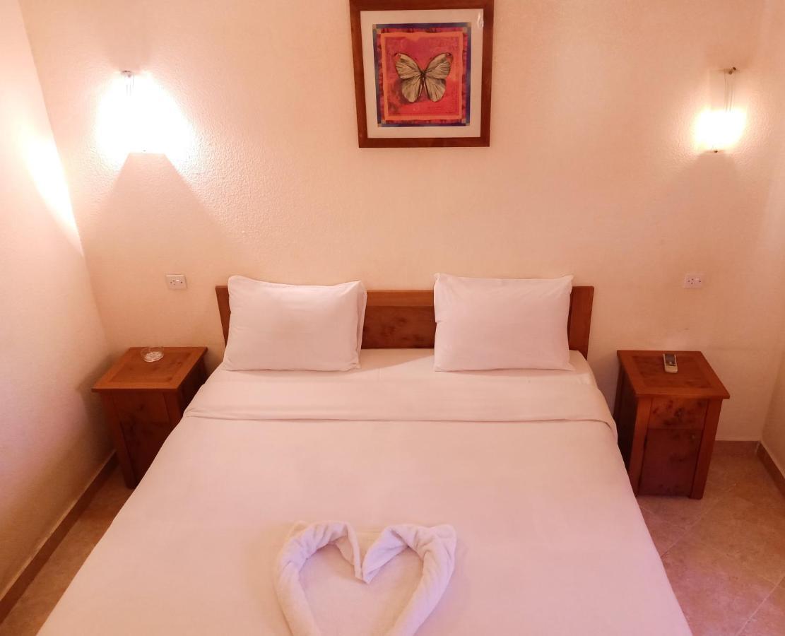 Golden Europe Hotel Дахаб Екстериор снимка