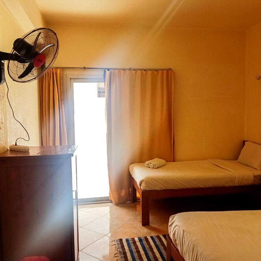 Golden Europe Hotel Дахаб Екстериор снимка